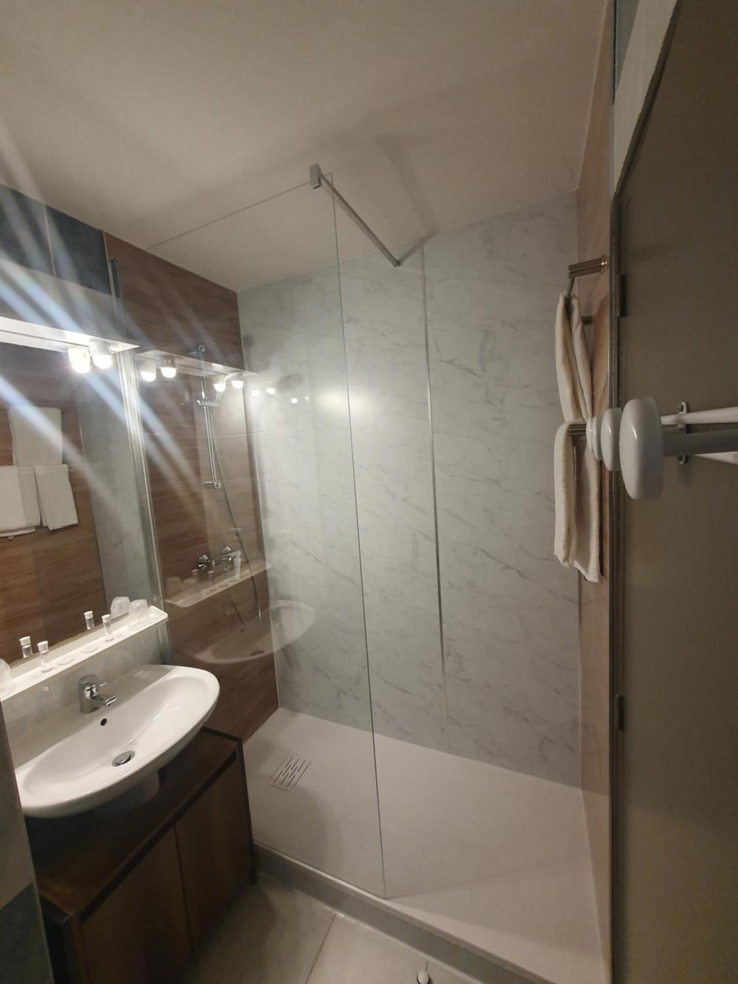 Hotel Salea Pornic Eksteriør bilde